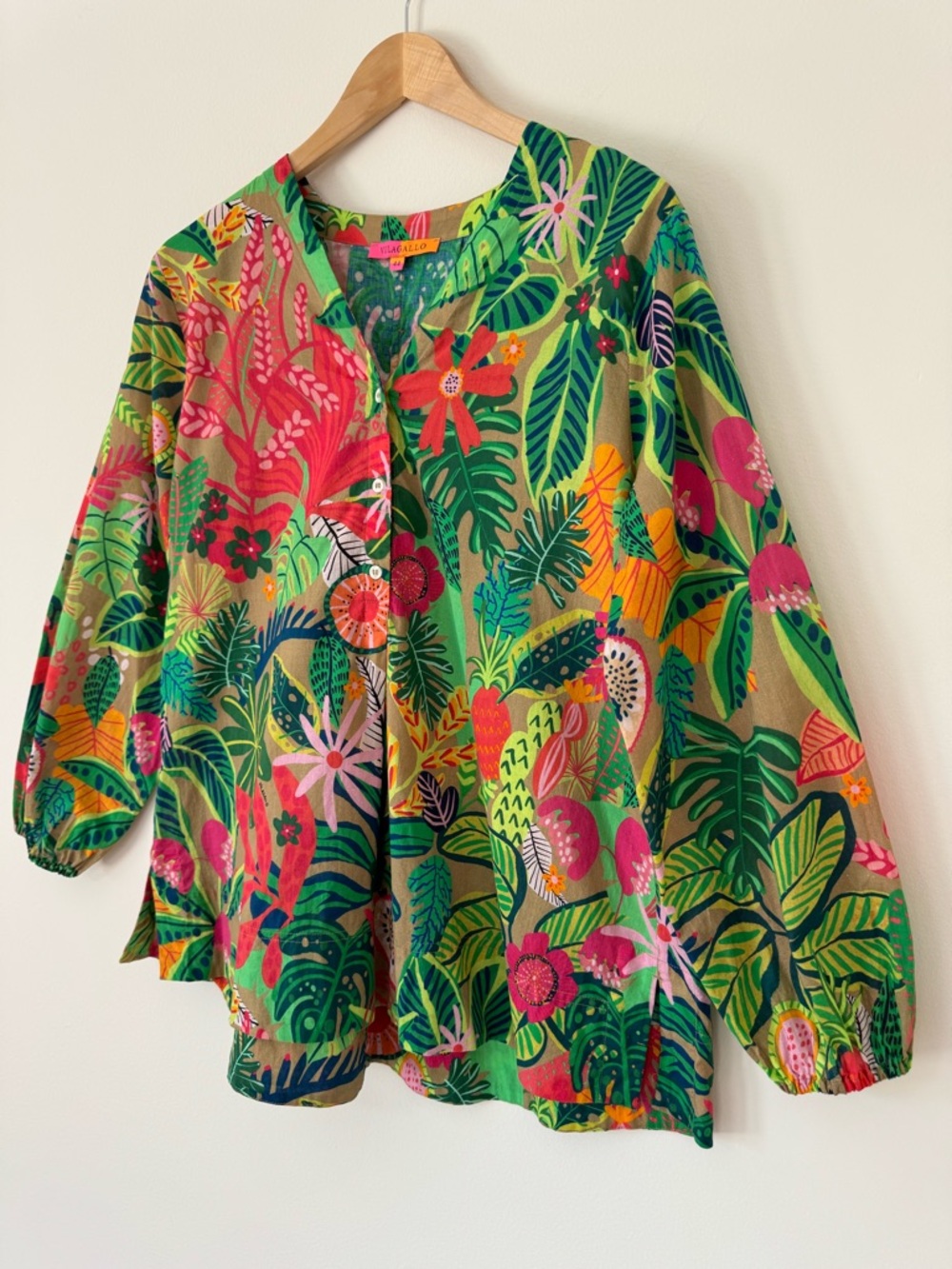Vilagallo Tropical Floral Popover Blouse in Greens and Pinks, Size 10 - Picture 4 of 13
